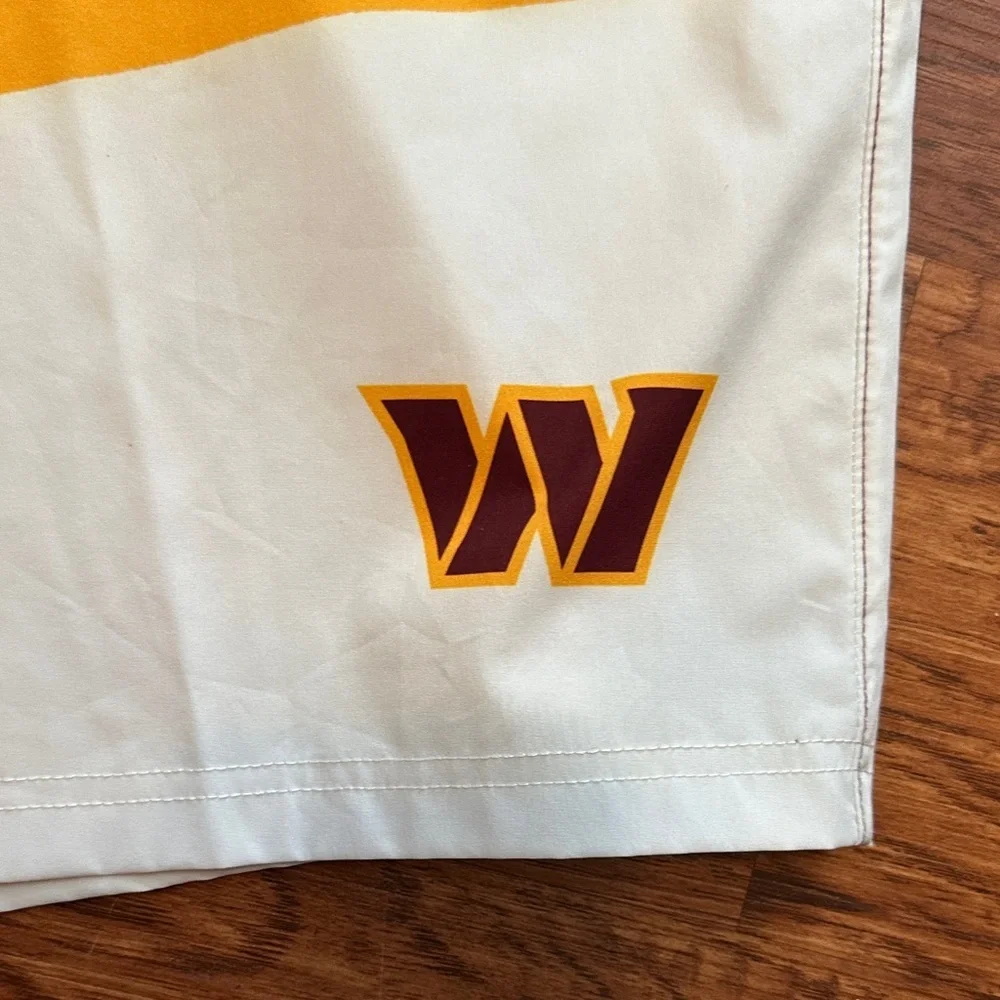 FOCO Men's Swim Washington Commanders Boardshorts NWOT Size XL